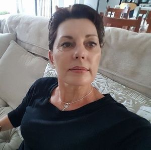 Meet your Posher, Leanne